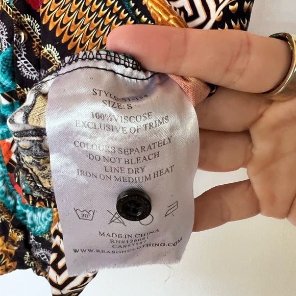 Men’s Reason Serpent Button Down Shirt Small - Picture 7 of 7